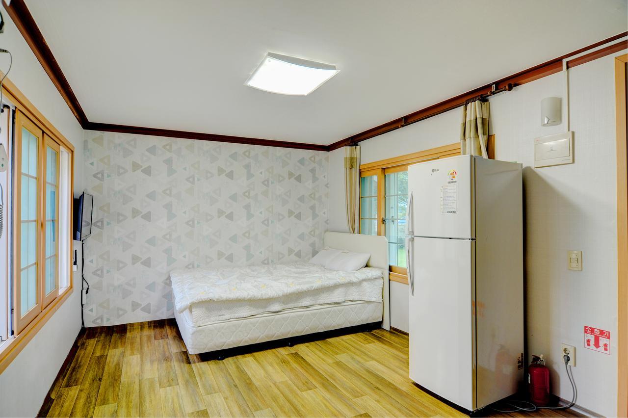 Sungbo Youth Hostel Mungyeong Exterior photo